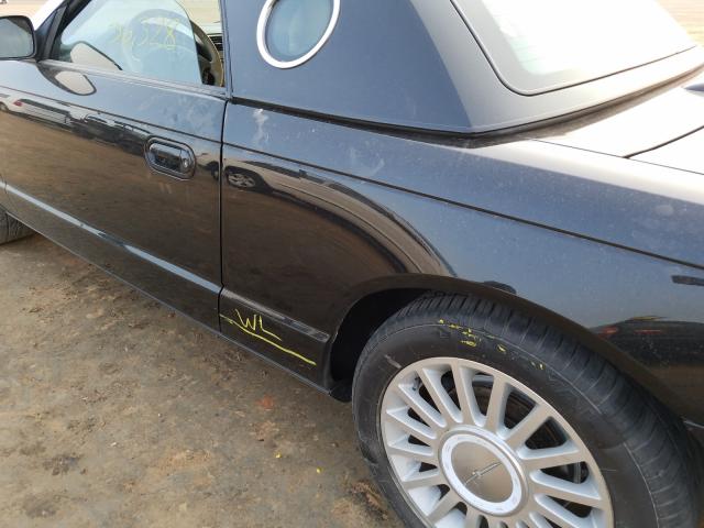 Ford Thunderbird 2004