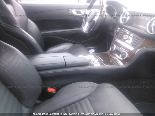 MERCEDES-BENZ SL 550