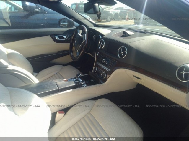 MERCEDES-BENZ SL 550